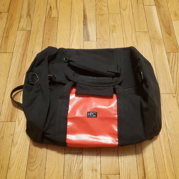 Earth Bag Premium, Black (Upcycled Billboard Bags)